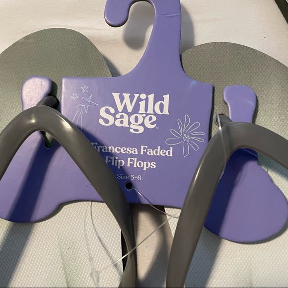 **FREE** WILD SAGE Francesca Ombre Women's Flip Flops in Grey - Picture 6 of 8